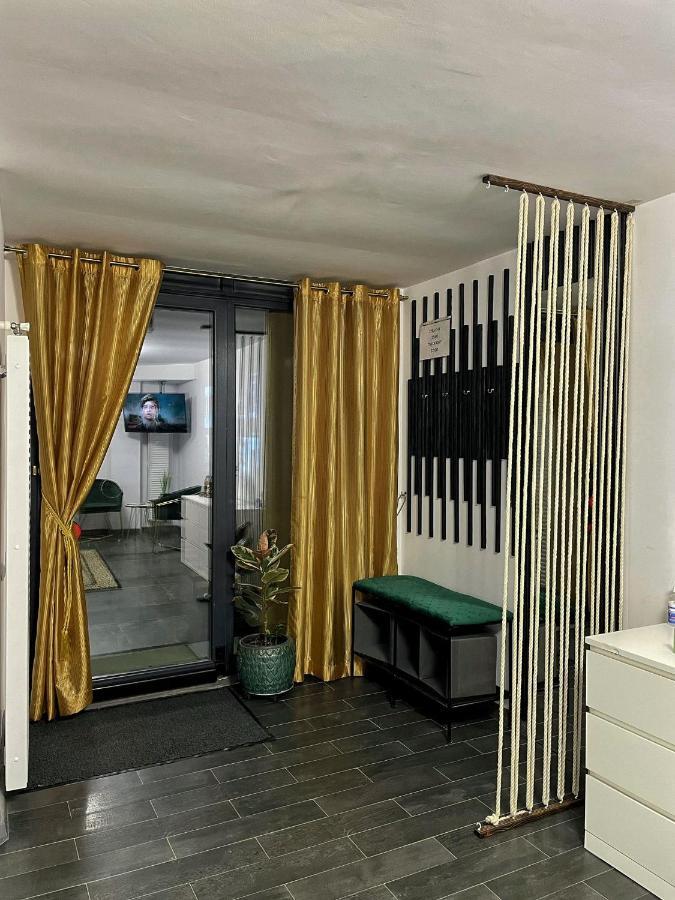 3 Rooms Cinema Garden Parking House Bucureşti Ngoại thất bức ảnh